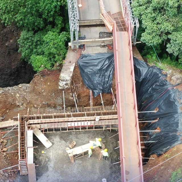 MOPT cierra paso peatonal en Poás para construir nuevo&nbsp;puente